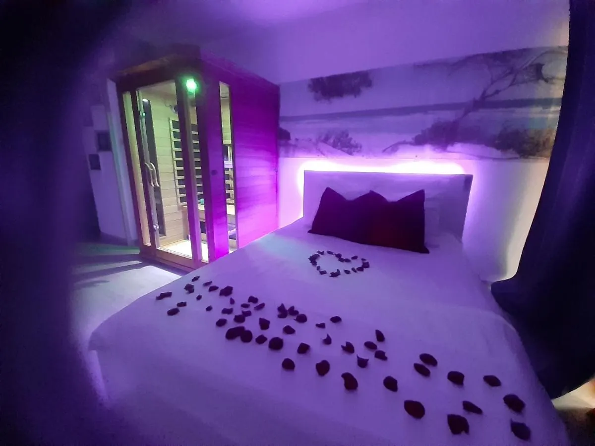 Le Bijou Appartement Avec Jacuzzi Et Sauna Privatif Terrasse Plein Sud Clim Parking Privatif Bandol Apartment